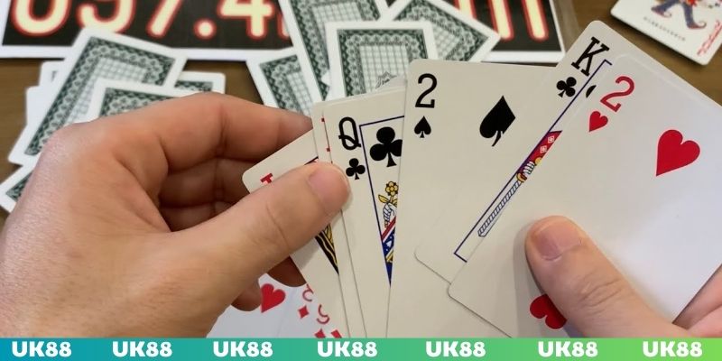 Khám phá cách chơi Sâm Lốc UK88 đảm bảo an toàn